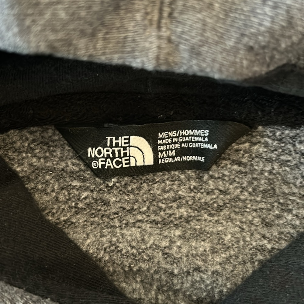 The North Face men’s hoodie size M - Picture 3 of 6